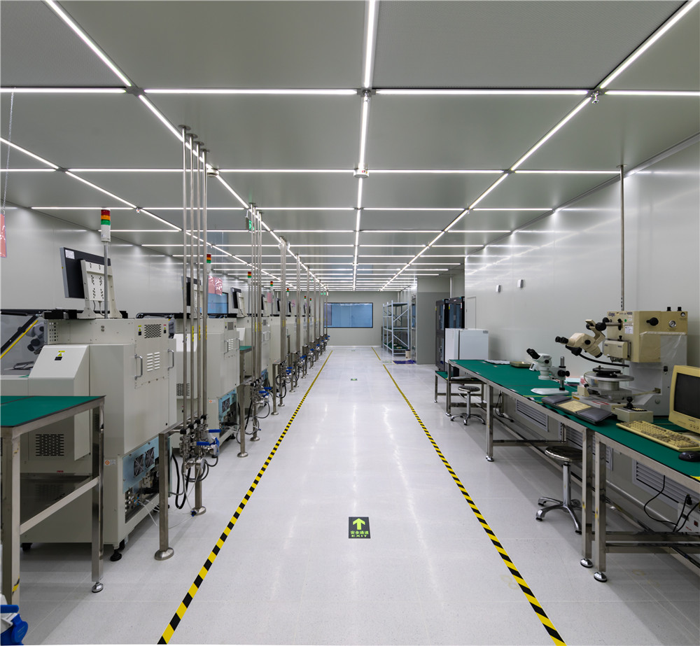 無錫凈化車間裝修在凈化車間的工程中如何選擇使用適合的傳遞窗呢？